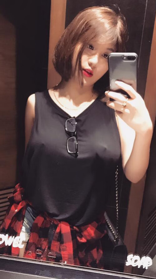 AYX体育官网-_冬奥会火炬传递感人瞬间：点亮希望之火_，冬奥会 火炬传递