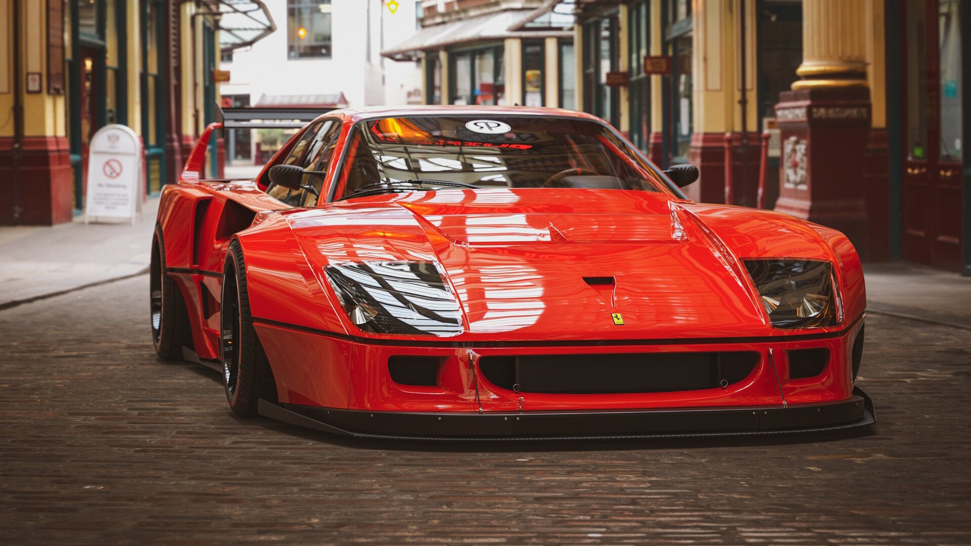 尤文图斯边路连线形成高频传中，尤文图斯锋线