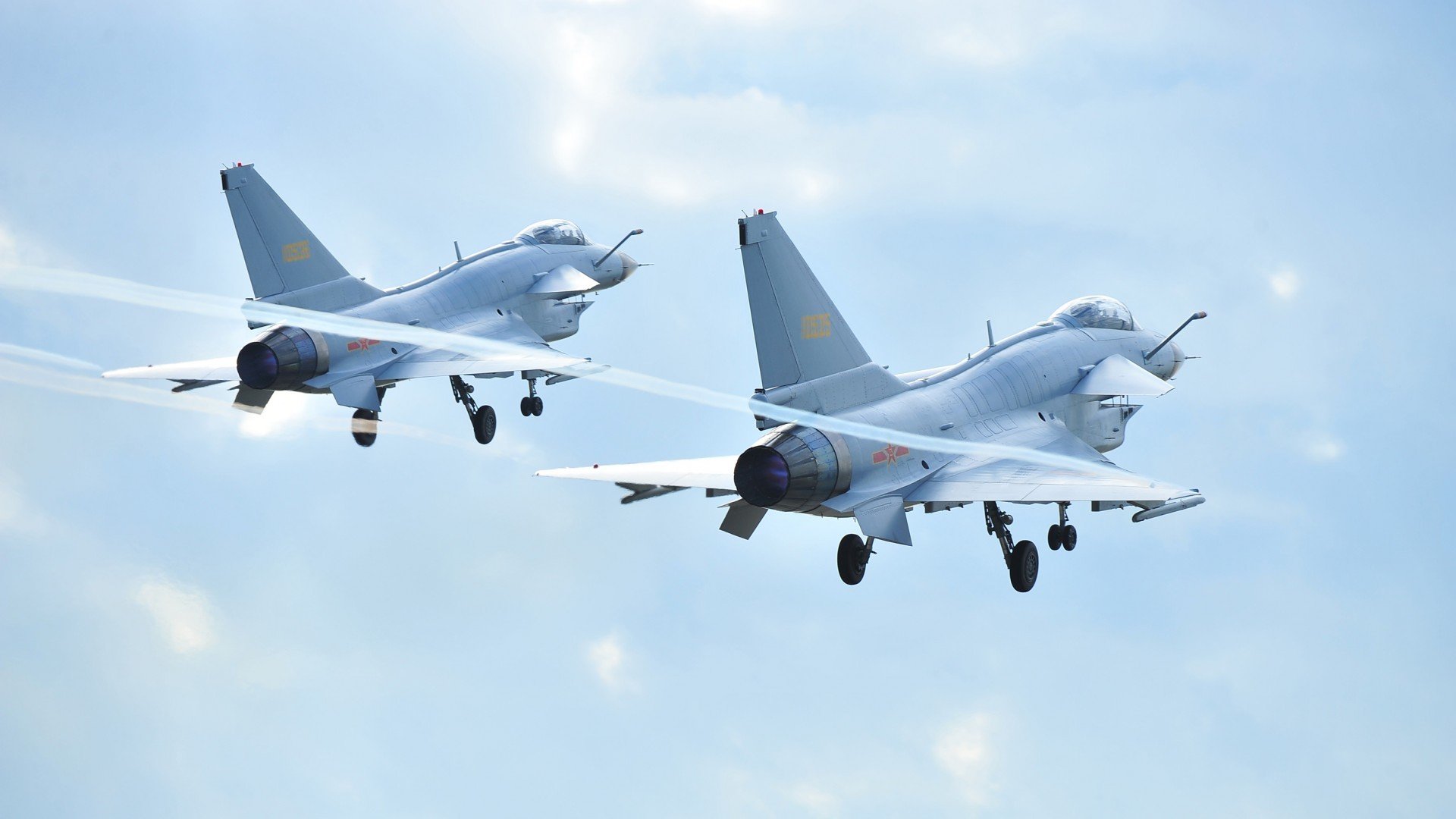 “尼古拉斯·桑特基的全面进攻表现，推动阿根廷美洲狮队步入世界强队行列”