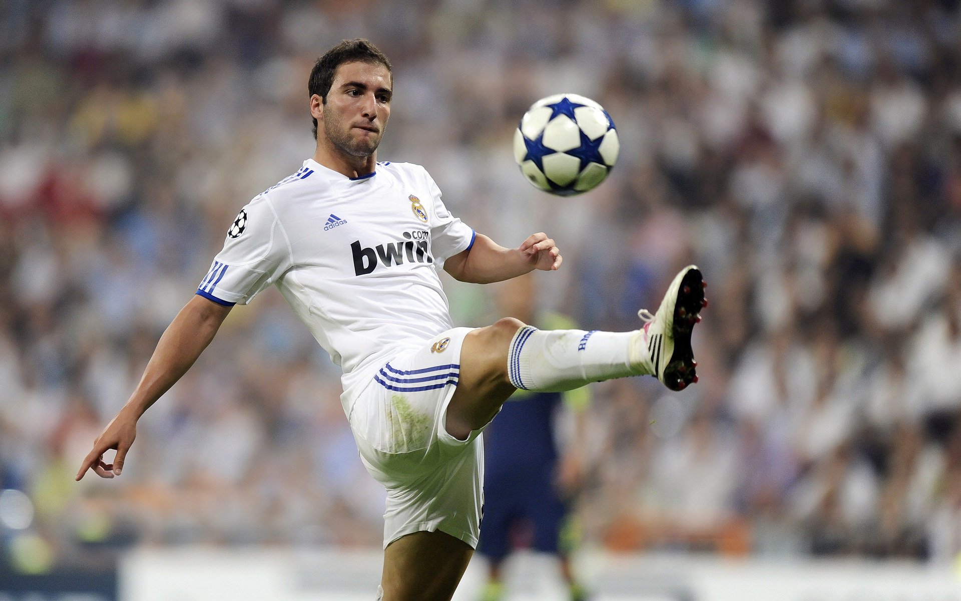 五大联赛是否偏好使用反跑制造禁区混乱机会,五大联赛是否偏好使用反跑制造禁区混乱机会的球员