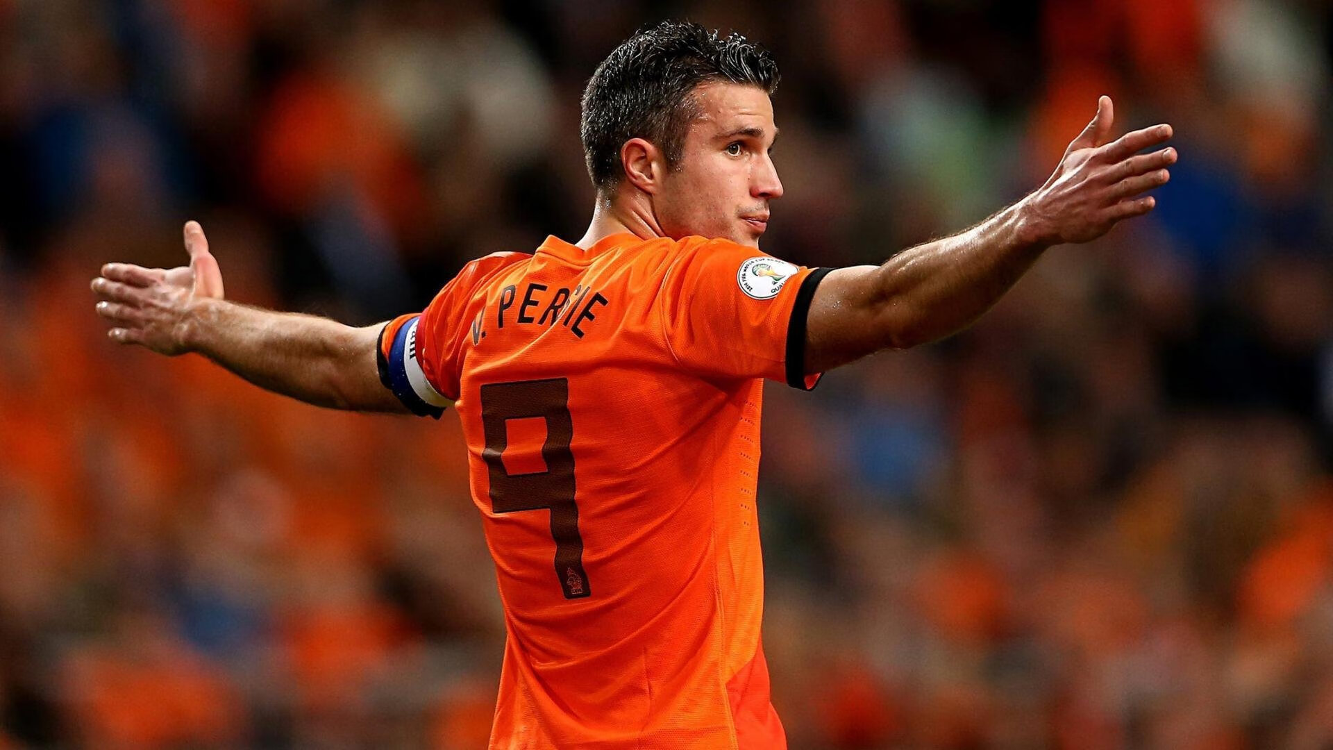 爱游戏-转会窗口即将关闭，新月加速引援